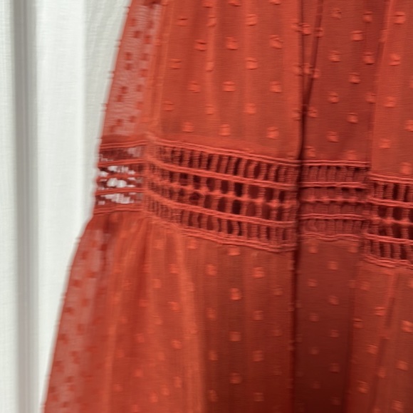 Wrap dress with embroidered detail - Picture 4 of 5